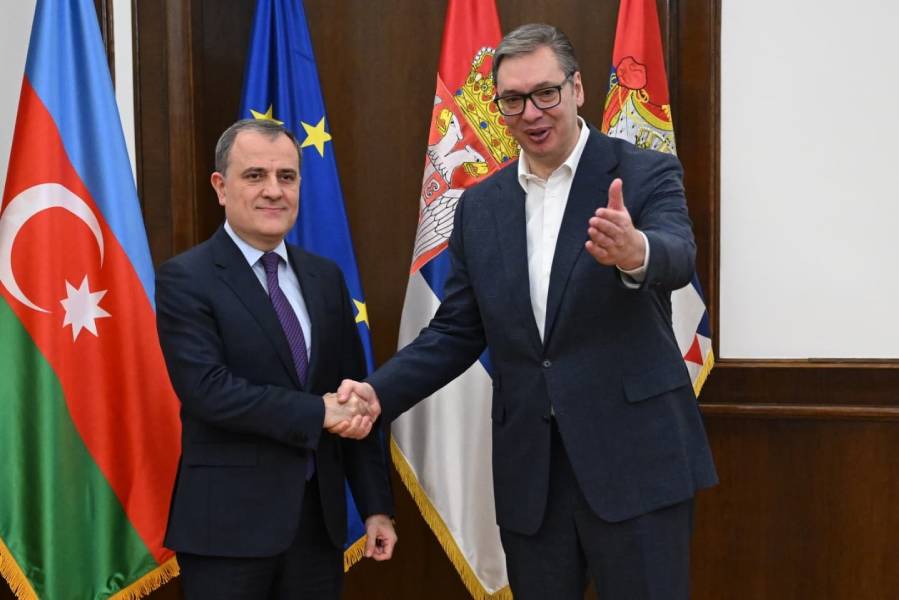 Սերբիայի նախագահ Ալեքսանդր Վուչիչ եւ Ադրբեջանի ԱԳ նախարար Ջեյհուն Բայրամով
