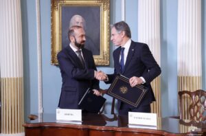 ՀՀ-ԱՄՆ ռազմավարական գործընկերության կանոնադրության ստորագրումը