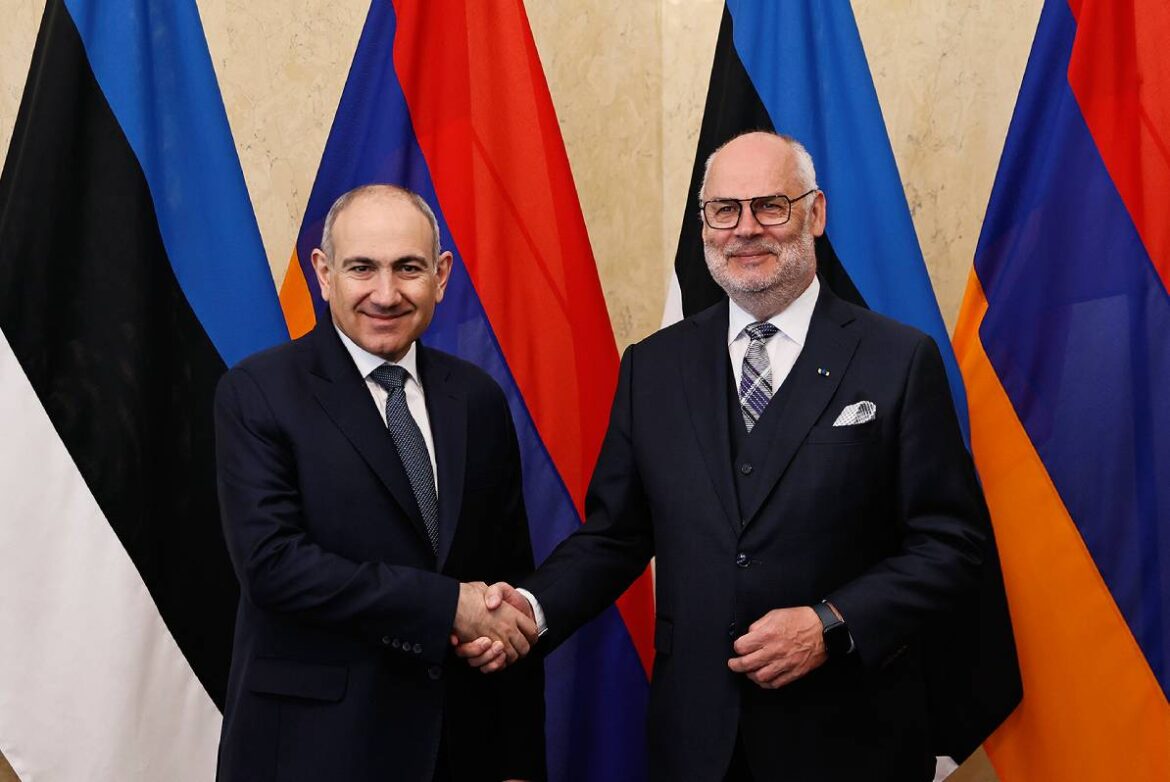 arm-pm-est-president