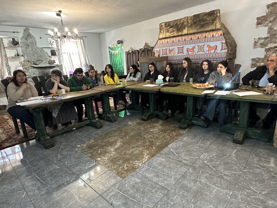 քննարկում Լճաշենում